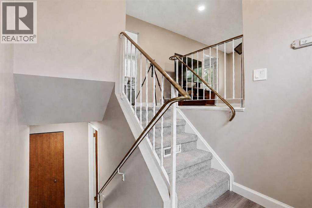 3056 32A Street SE — photo 3