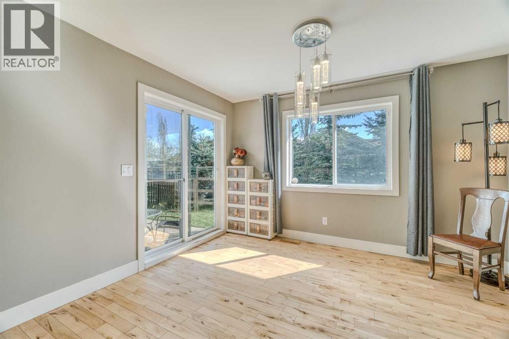 100 Royal Birch Crescent NW — photo 18