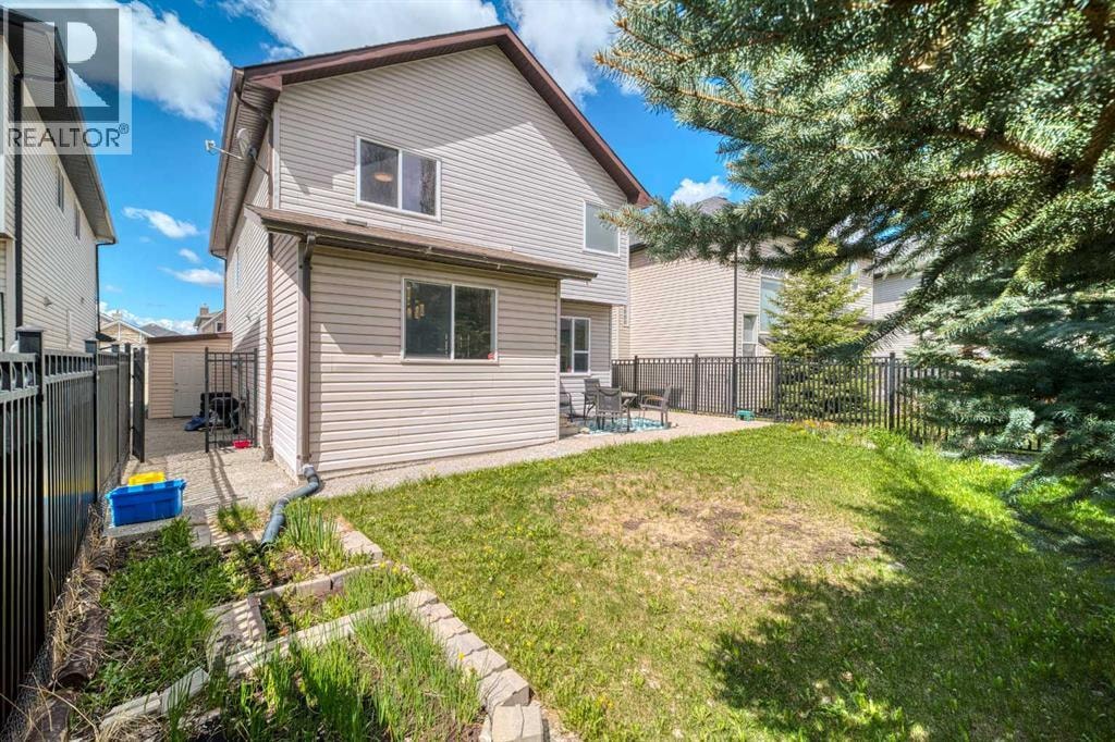 100 Royal Birch Crescent NW — photo 45