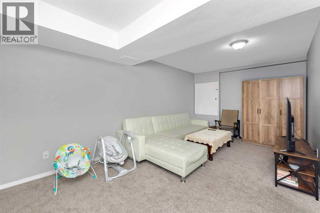 2 Saddlefield Crescent NE — photo 25