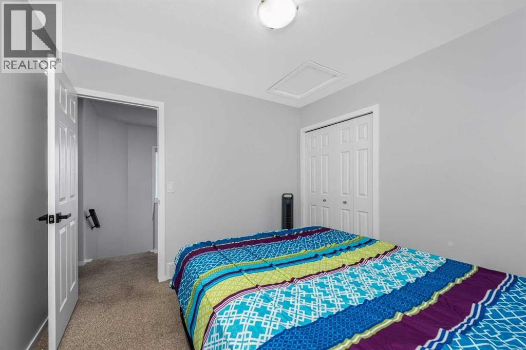 2 Saddlefield Crescent NE — photo 15