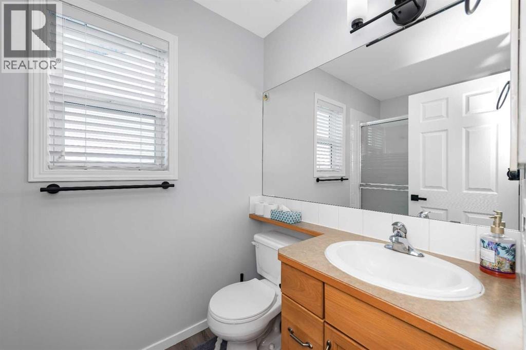 2 Saddlefield Crescent NE — photo 22