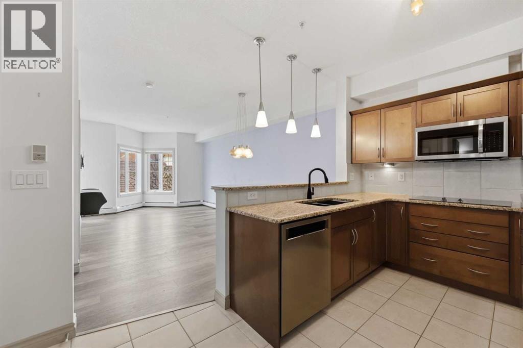 306, 70 Royal Oak Plaza NW — photo 4