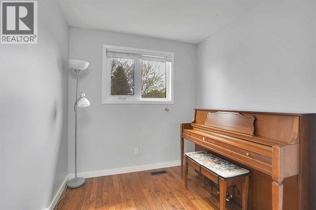 127 Woodstock Road SW — photo 22