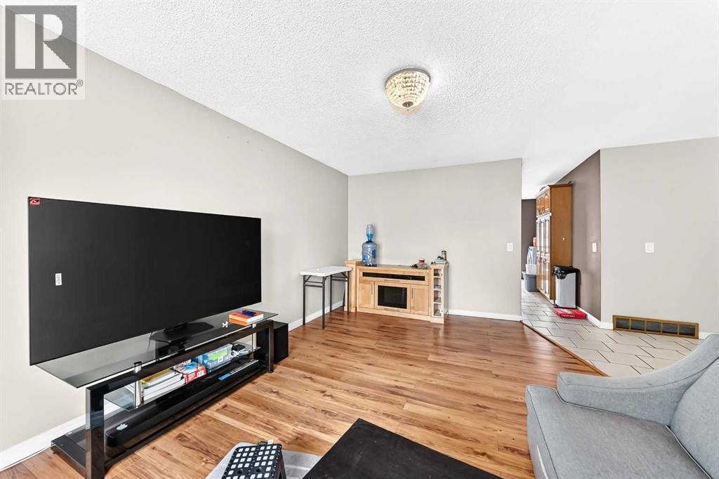 79 Castledale Way NE — photo 17