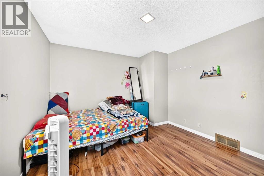 79 Castledale Way NE — photo 18