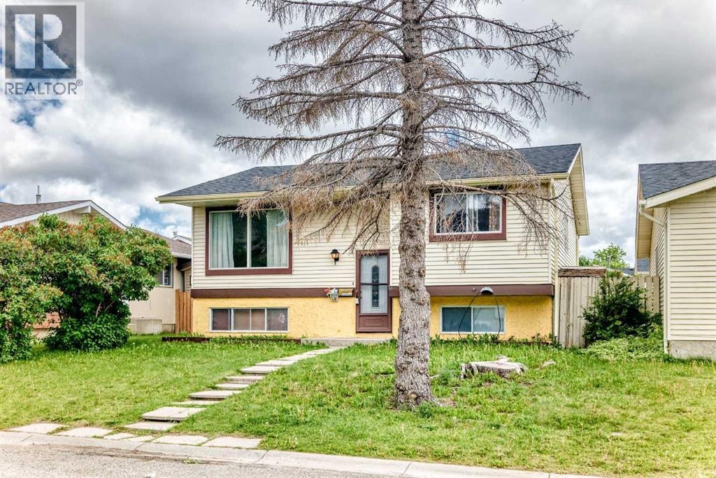 79 Castledale Way NE — photo 3