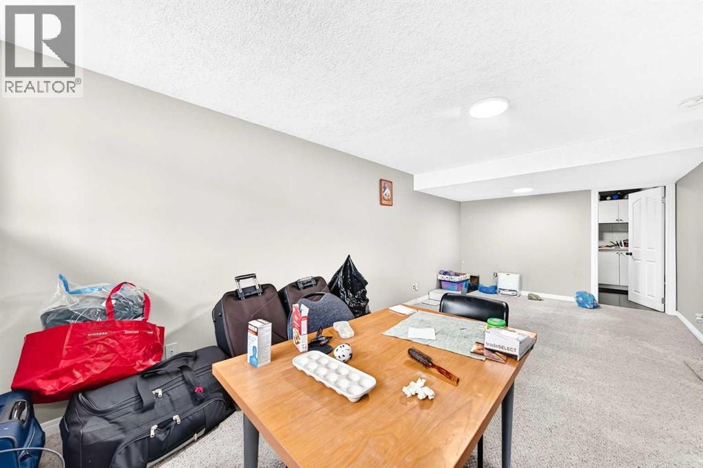 79 Castledale Way NE — photo 37
