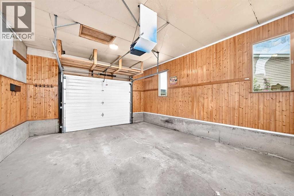 79 Castledale Way NE — photo 48