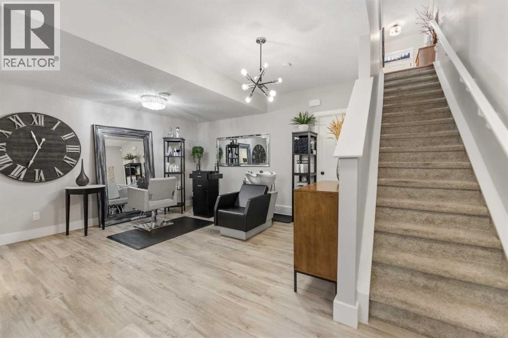 124 Masters Crescent SE — photo 35