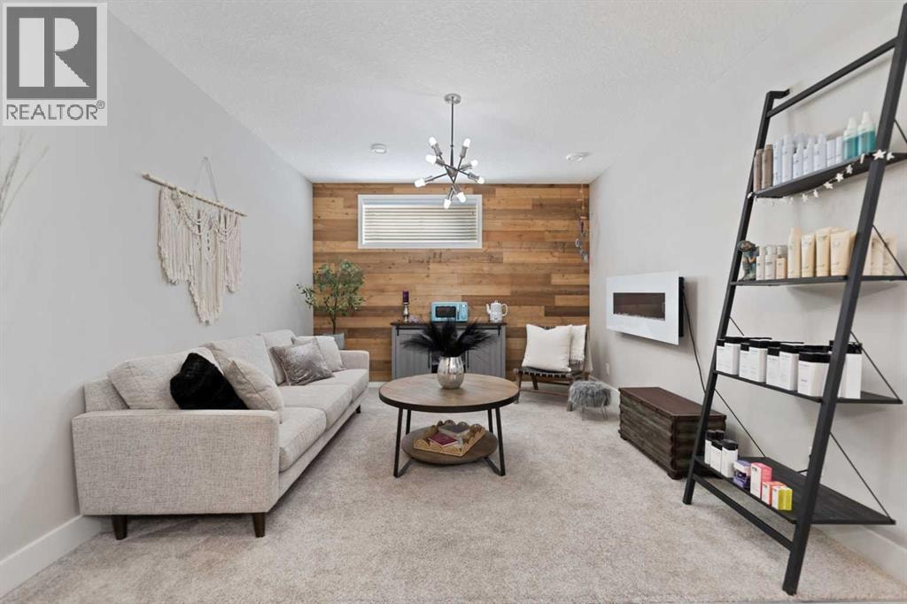 124 Masters Crescent SE — photo 37