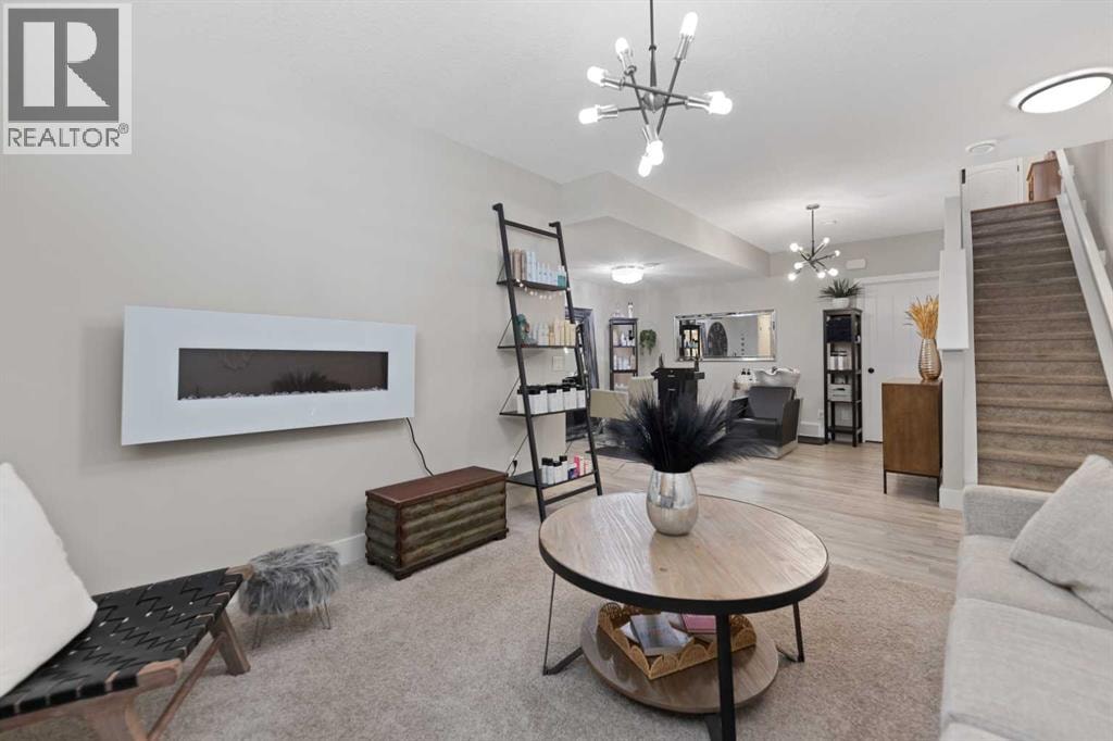 124 Masters Crescent SE — photo 38