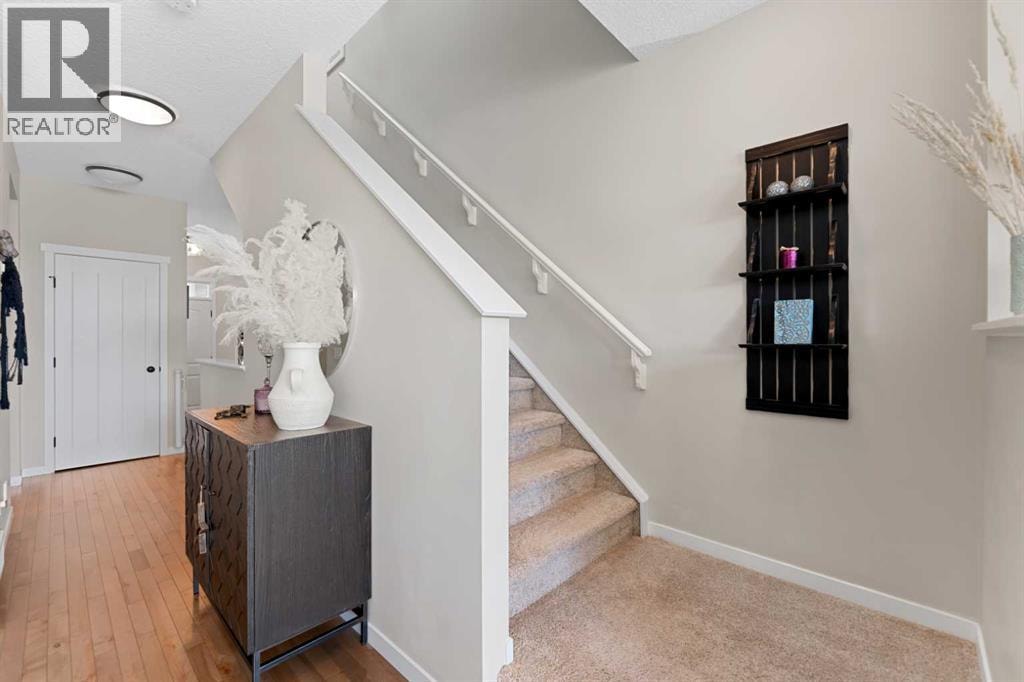 124 Masters Crescent SE — photo 20
