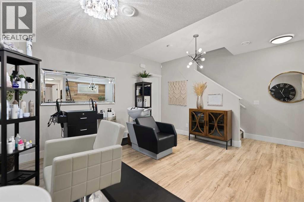 124 Masters Crescent SE — photo 36