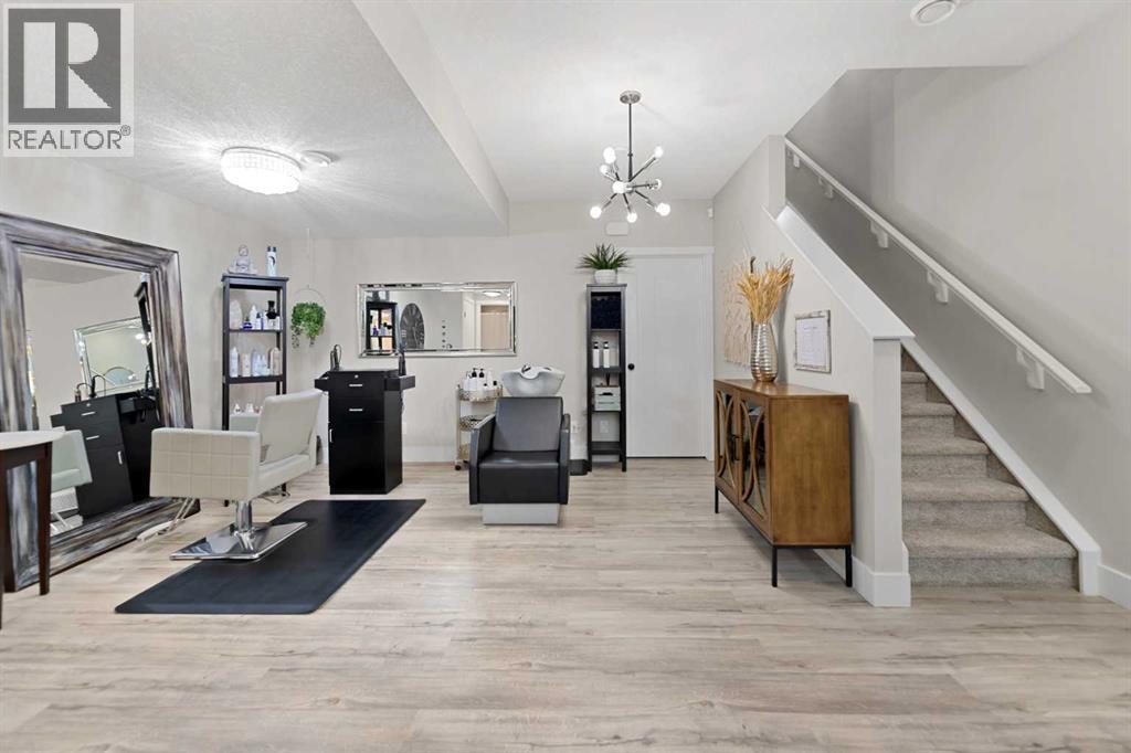 124 Masters Crescent SE — photo 39