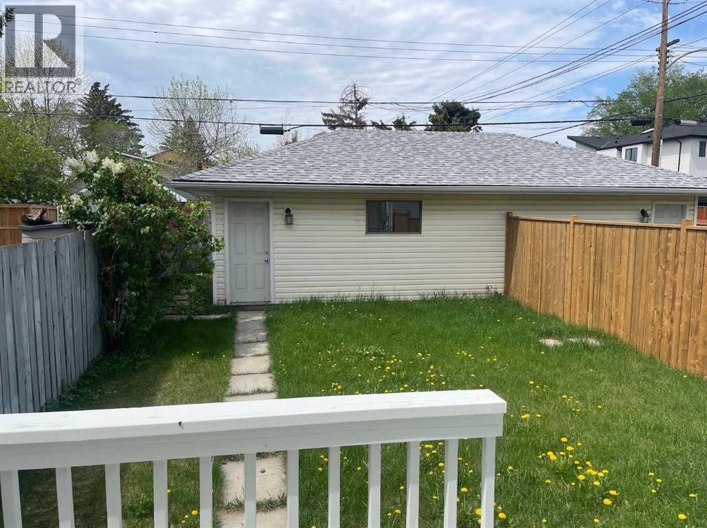 3103 39 Street SW — photo 27
