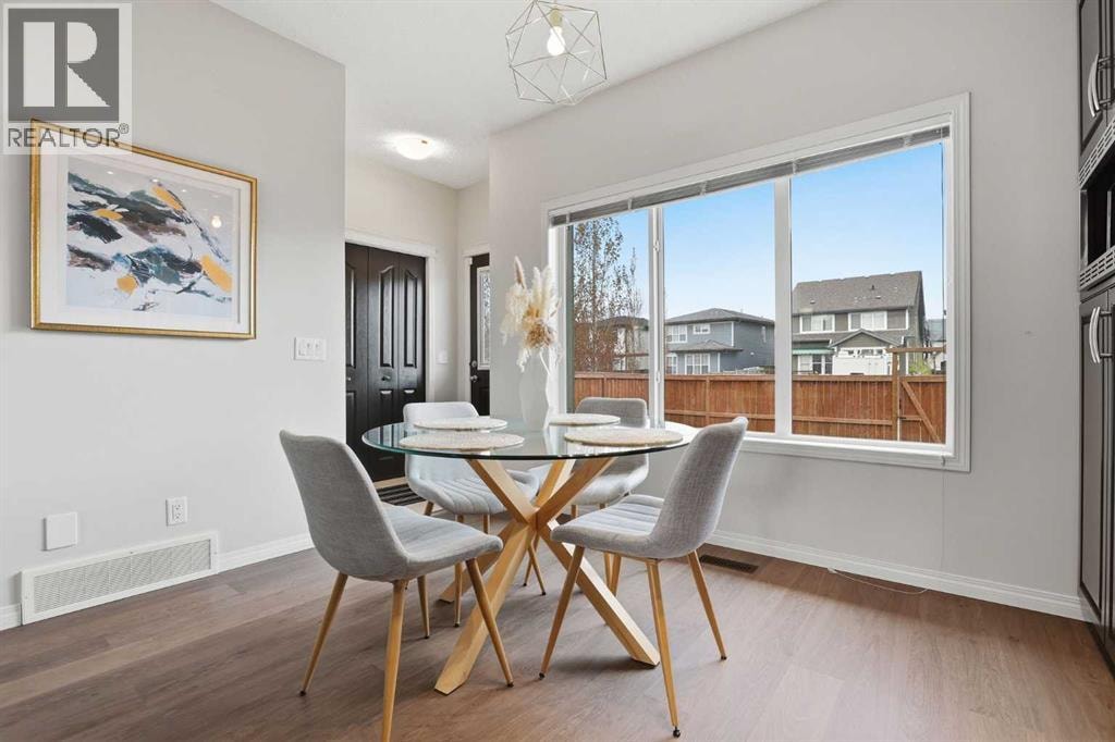 632 Mahogany Boulevard SE — photo 3