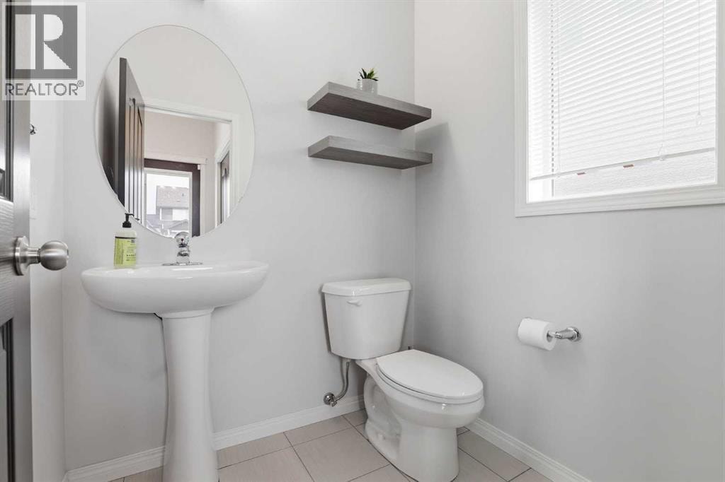632 Mahogany Boulevard SE — photo 8