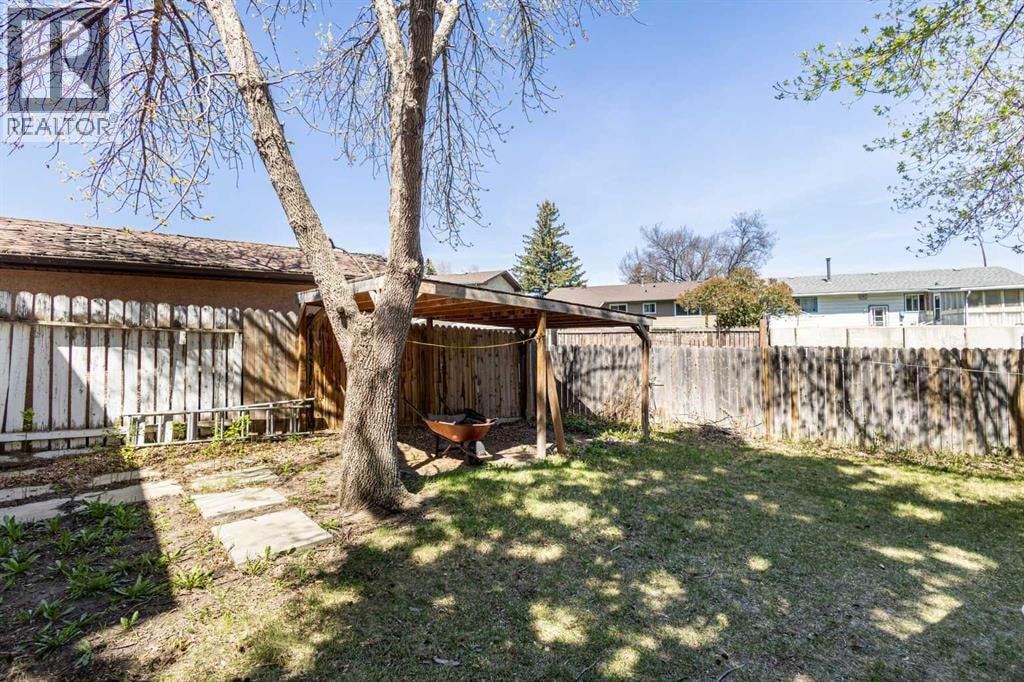 252 Templeview Way NE — photo 34