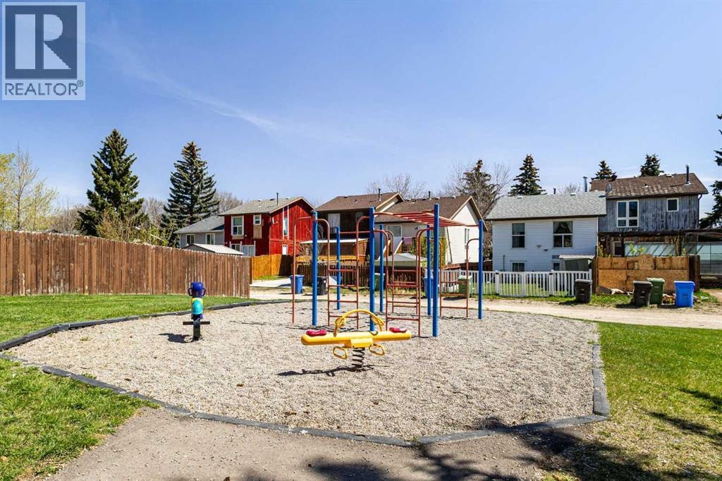 252 Templeview Way NE — photo 35