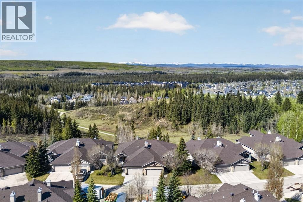 14 Discovery Woods Villas SW — photo 5