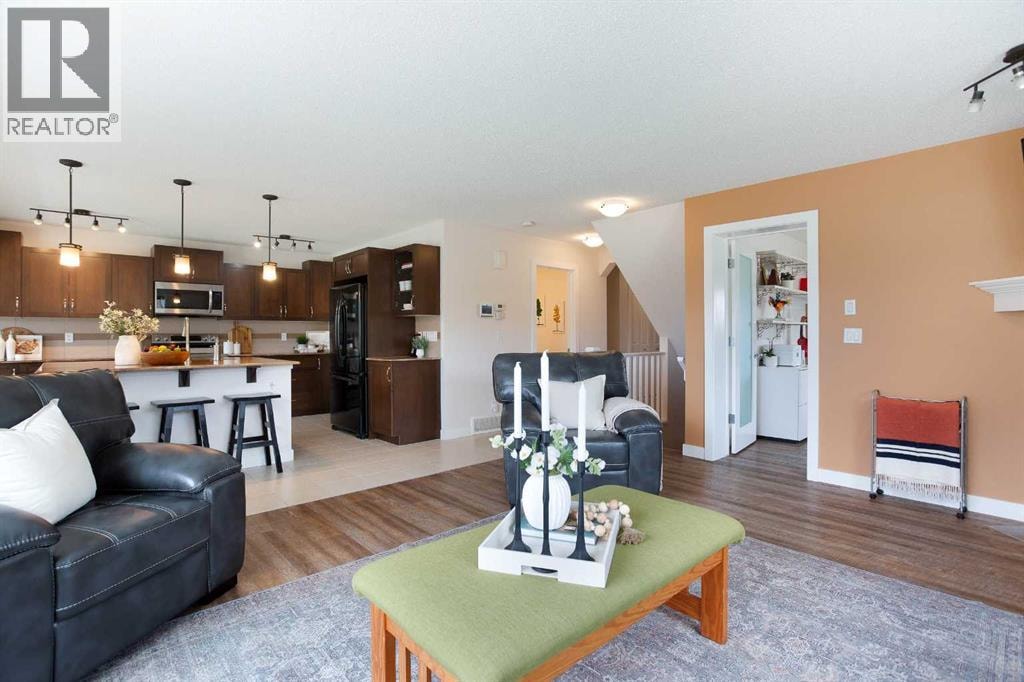 2 Kingston View SE — photo 8