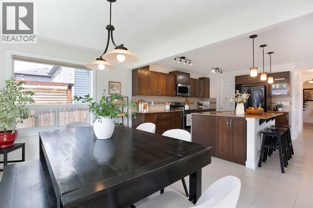 2 Kingston View SE — photo 16