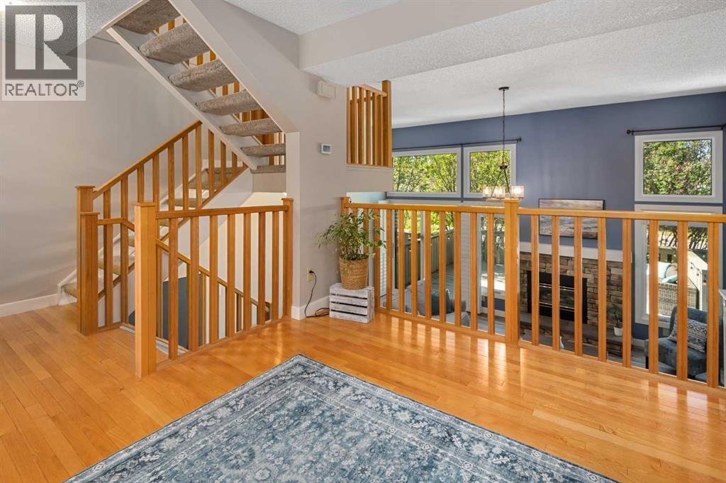 3, 185 Woodridge Drive SW — photo 10