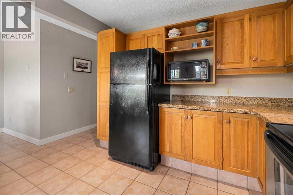 3, 185 Woodridge Drive SW — photo 17