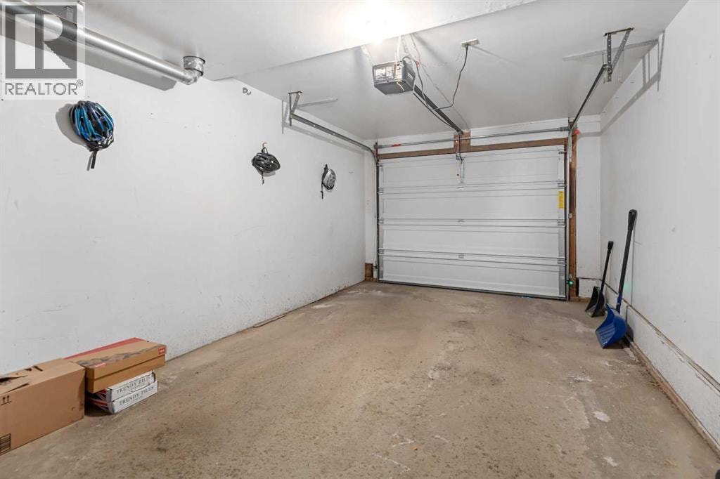 3, 185 Woodridge Drive SW — photo 30