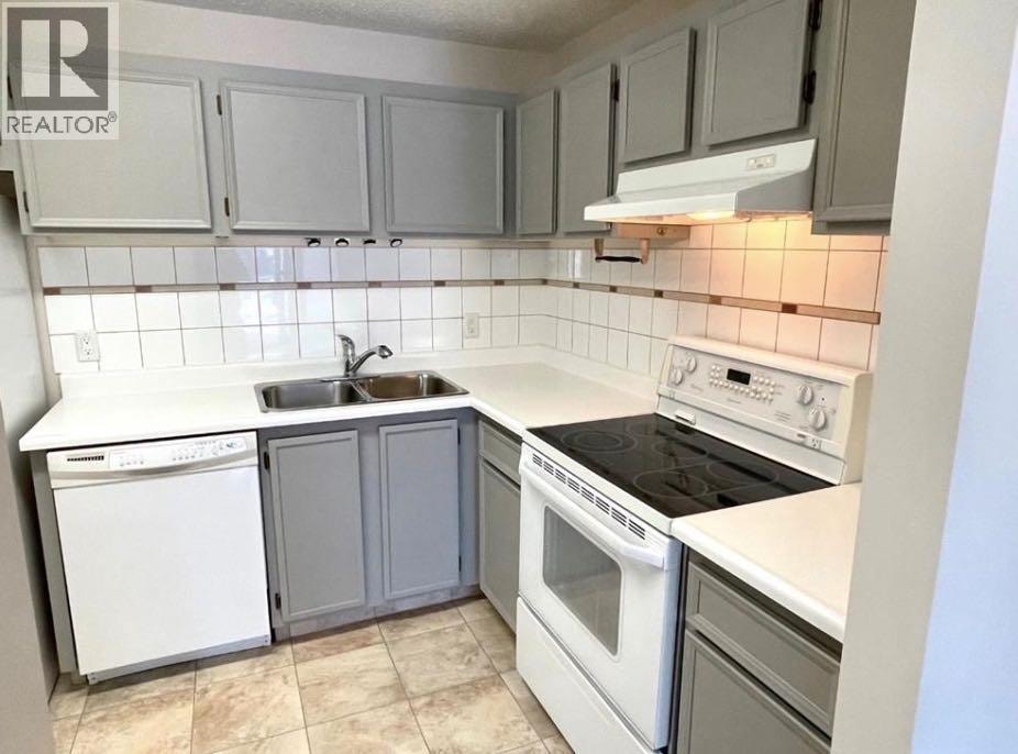 81 Cedar Springs Gardens SW — photo 6