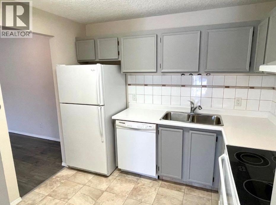 81 Cedar Springs Gardens SW — photo 5