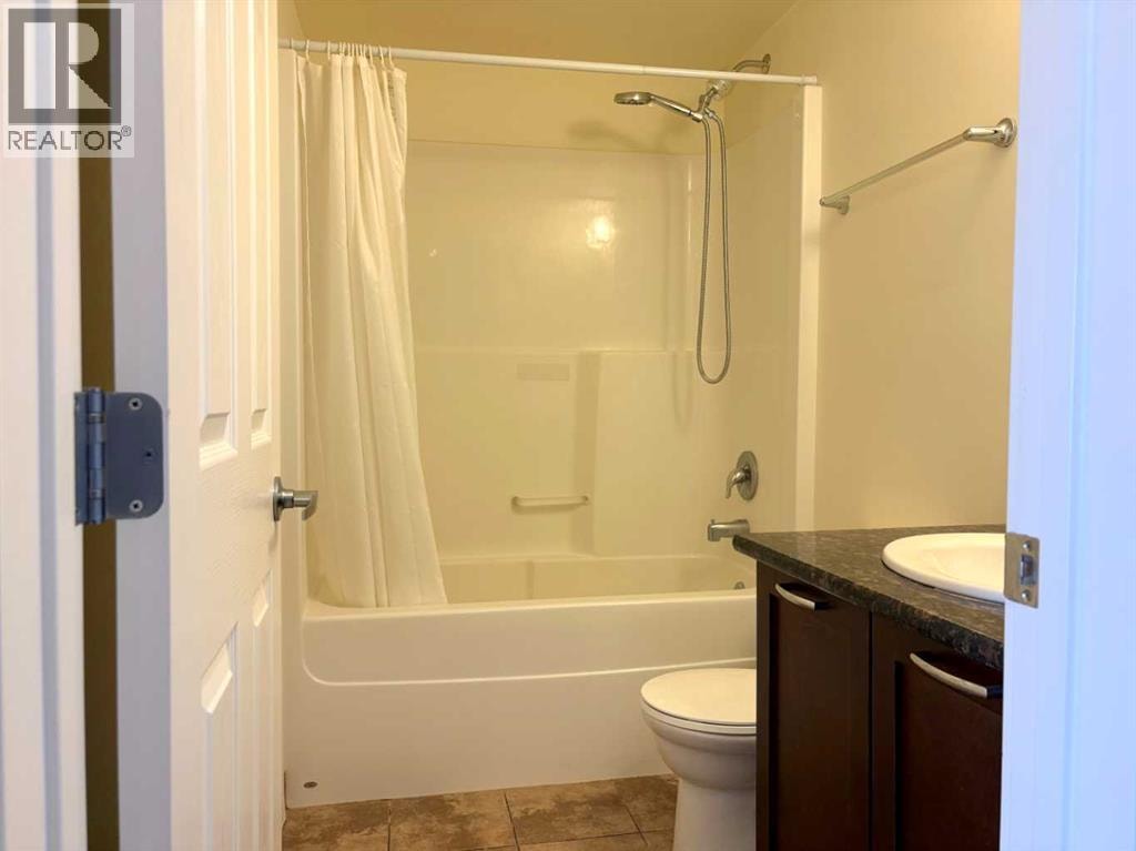 208, 3820 Brentwood Road NW — photo 9