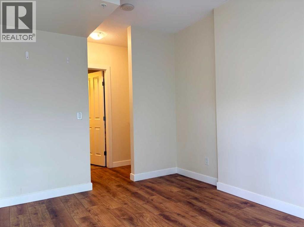 208, 3820 Brentwood Road NW — photo 12