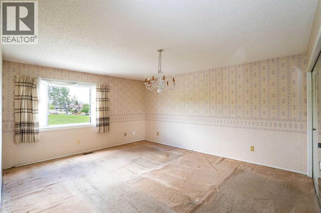 30, 228 Theodore Place NW — photo 28
