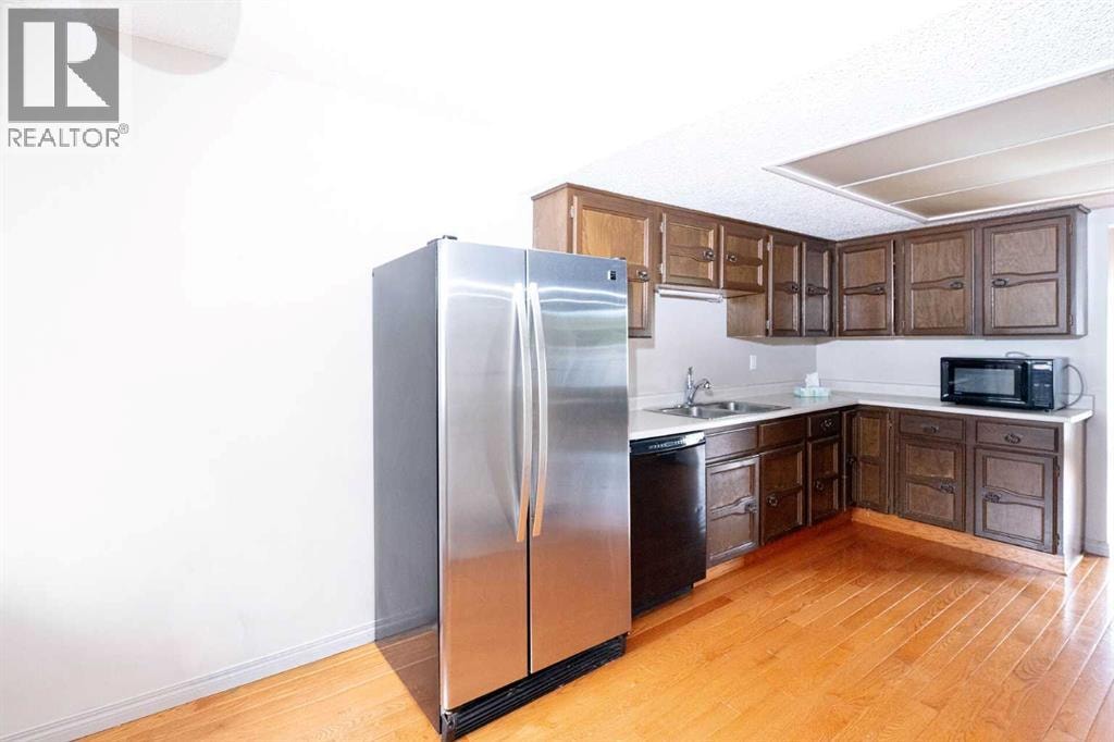 30, 228 Theodore Place NW — photo 10
