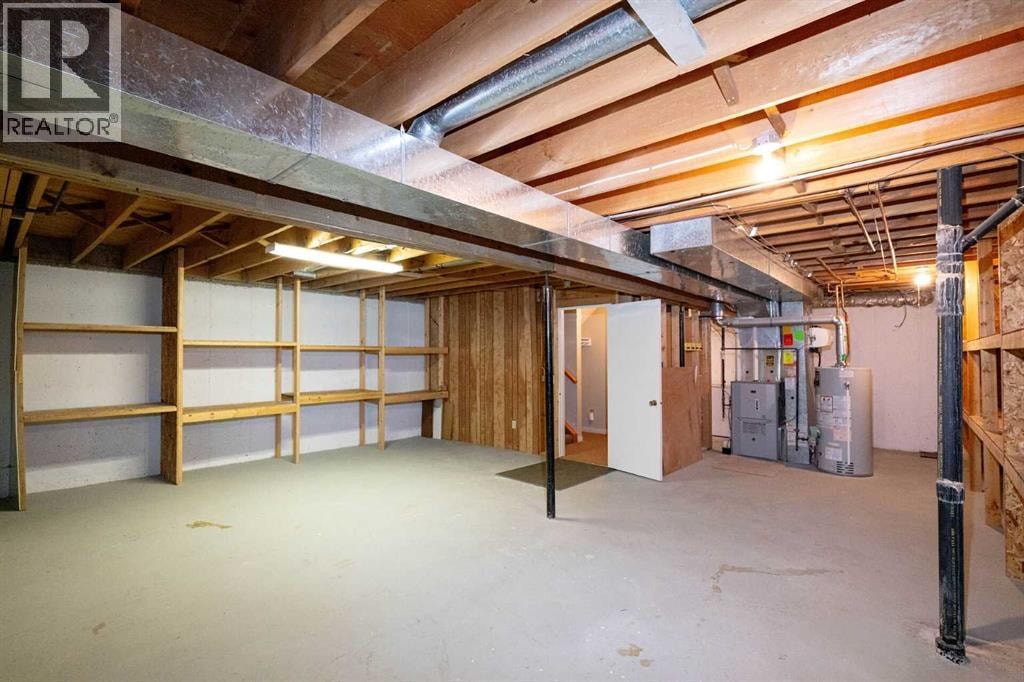 30, 228 Theodore Place NW — photo 38