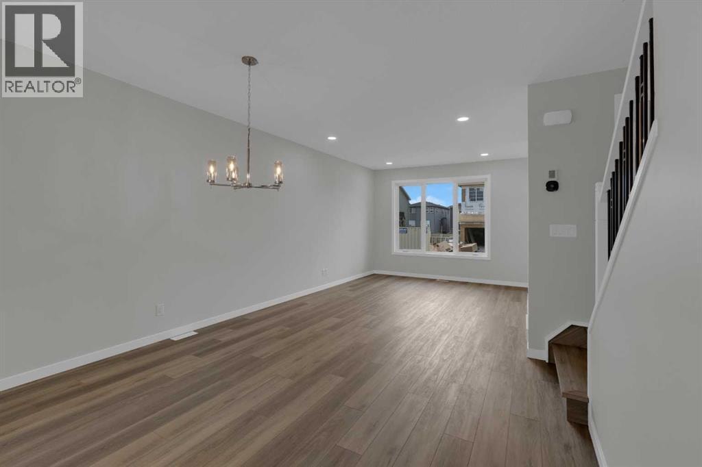2022 Cobblebrook Crescent SW — photo 8