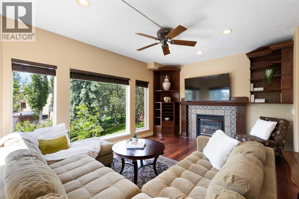 410 Royal Crest Bay NW — photo 5