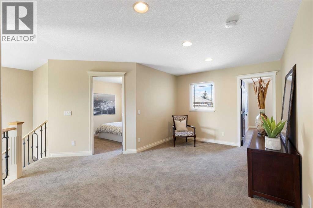 410 Royal Crest Bay NW — photo 26