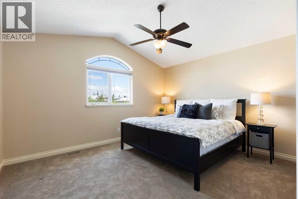 410 Royal Crest Bay NW — photo 34
