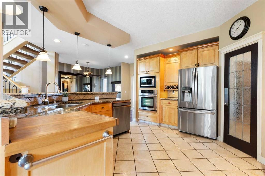 410 Royal Crest Bay NW — photo 8