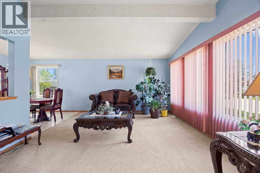 452 Manora Way NE — photo 10