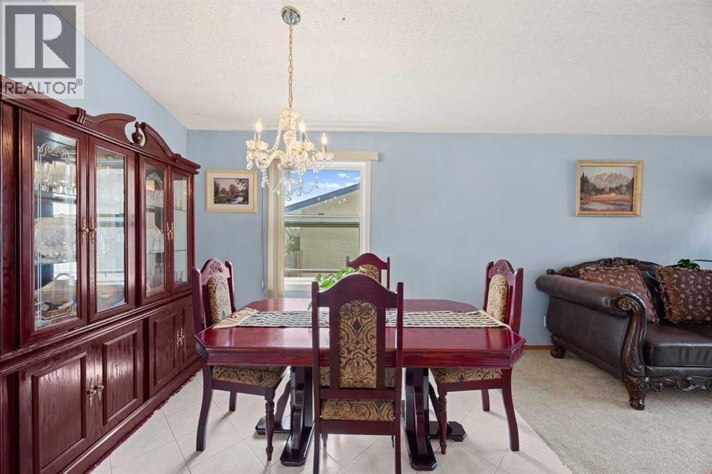 452 Manora Way NE — photo 15