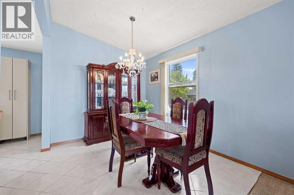 452 Manora Way NE — photo 13