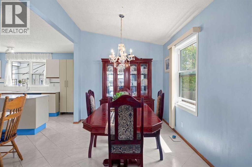 452 Manora Way NE — photo 14