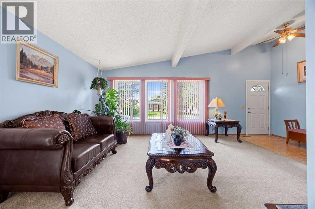 452 Manora Way NE — photo 12