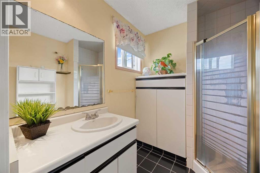 452 Manora Way NE — photo 27