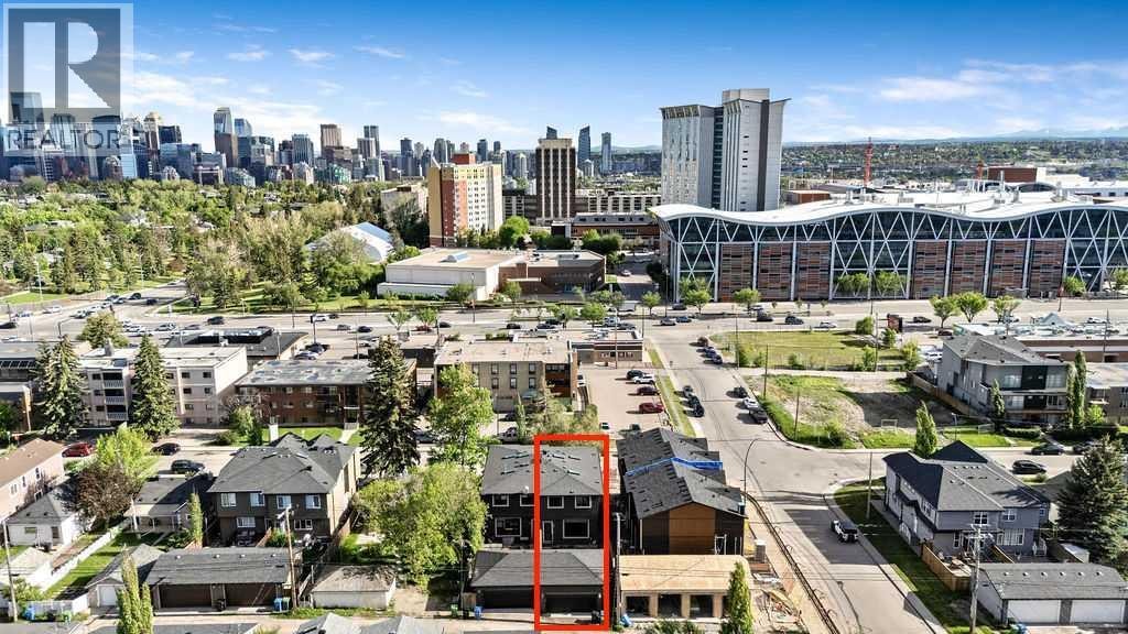 1136 17 Avenue NW — photo 45
