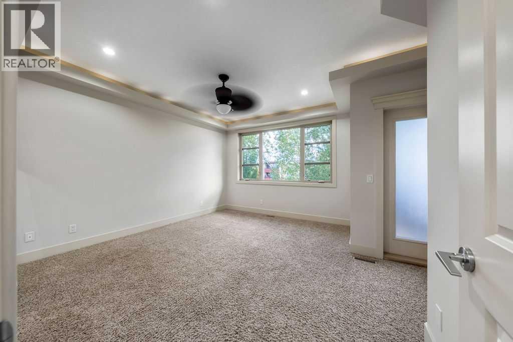 1136 17 Avenue NW — photo 24